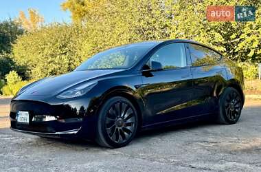 Внедорожник / Кроссовер Tesla Model Y 2024 в 