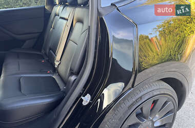 Внедорожник / Кроссовер Tesla Model Y 2024 в 
