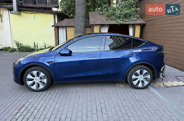 Внедорожник / Кроссовер Tesla Model Y 2023 в 
