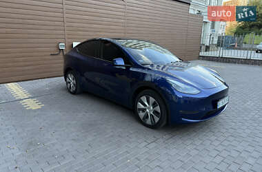 Внедорожник / Кроссовер Tesla Model Y 2023 в Киеве