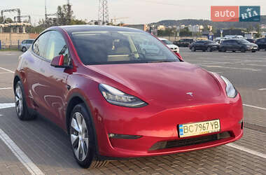 Tesla Model Y 2021