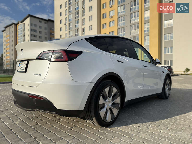 Позашляховик / Кросовер Tesla Model Y 2021 в Тернополі