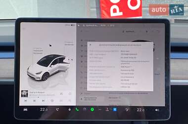 Позашляховик / Кросовер Tesla Model Y 2024 в 