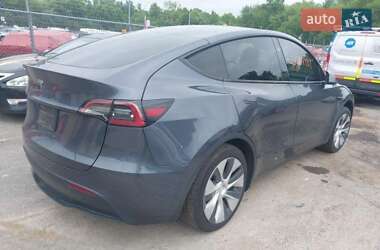 Позашляховик / Кросовер Tesla Model Y 2023 в 