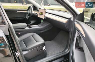 Позашляховик / Кросовер Tesla Model Y 2022 в 