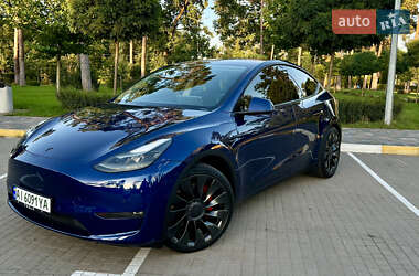 Внедорожник / Кроссовер Tesla Model Y 2022 в 