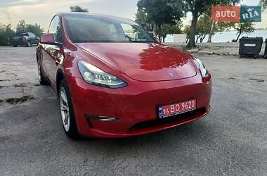 Позашляховик / Кросовер Tesla Model Y 2022 в 