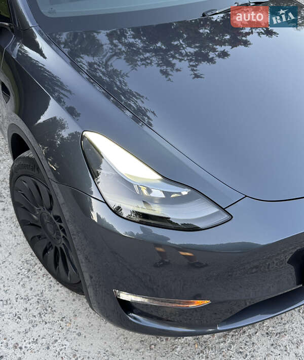 Позашляховик / Кросовер Tesla Model Y 2022 в Дніпрі