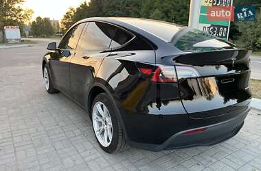 Внедорожник / Кроссовер Tesla Model Y 2023 в 