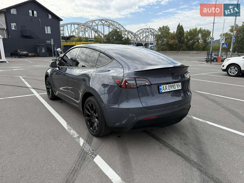 Внедорожник / Кроссовер Tesla Model Y 2023 в Киеве