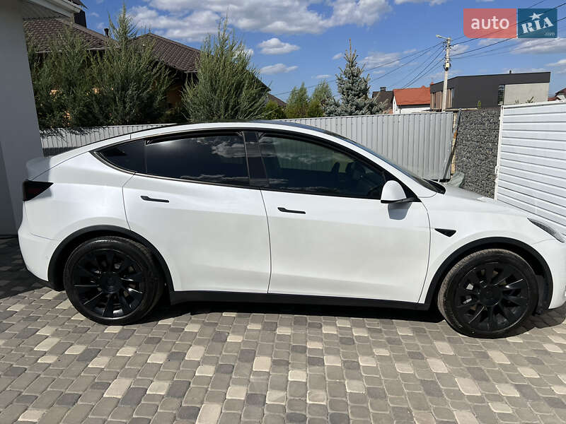 Позашляховик / Кросовер Tesla Model Y 2020 в Вінниці