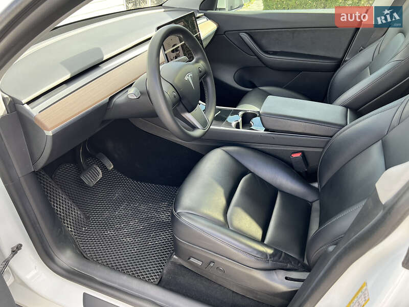 Позашляховик / Кросовер Tesla Model Y 2020 в Вінниці