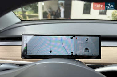 Позашляховик / Кросовер Tesla Model Y 2023 в 