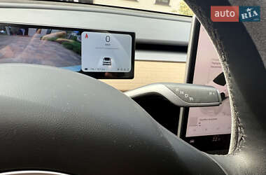 Позашляховик / Кросовер Tesla Model Y 2023 в 