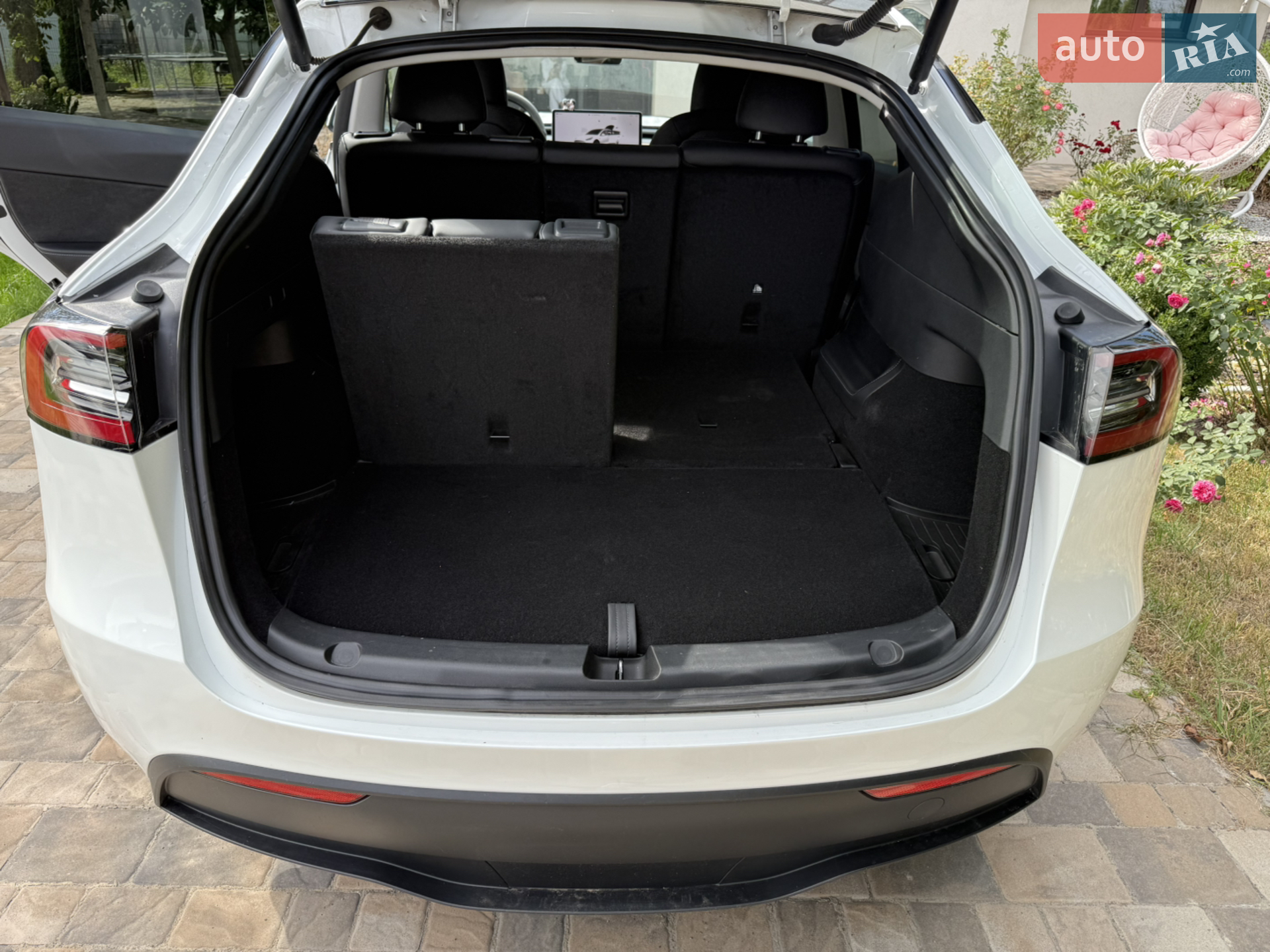 2023 Tesla Model Y - мініатюра 24