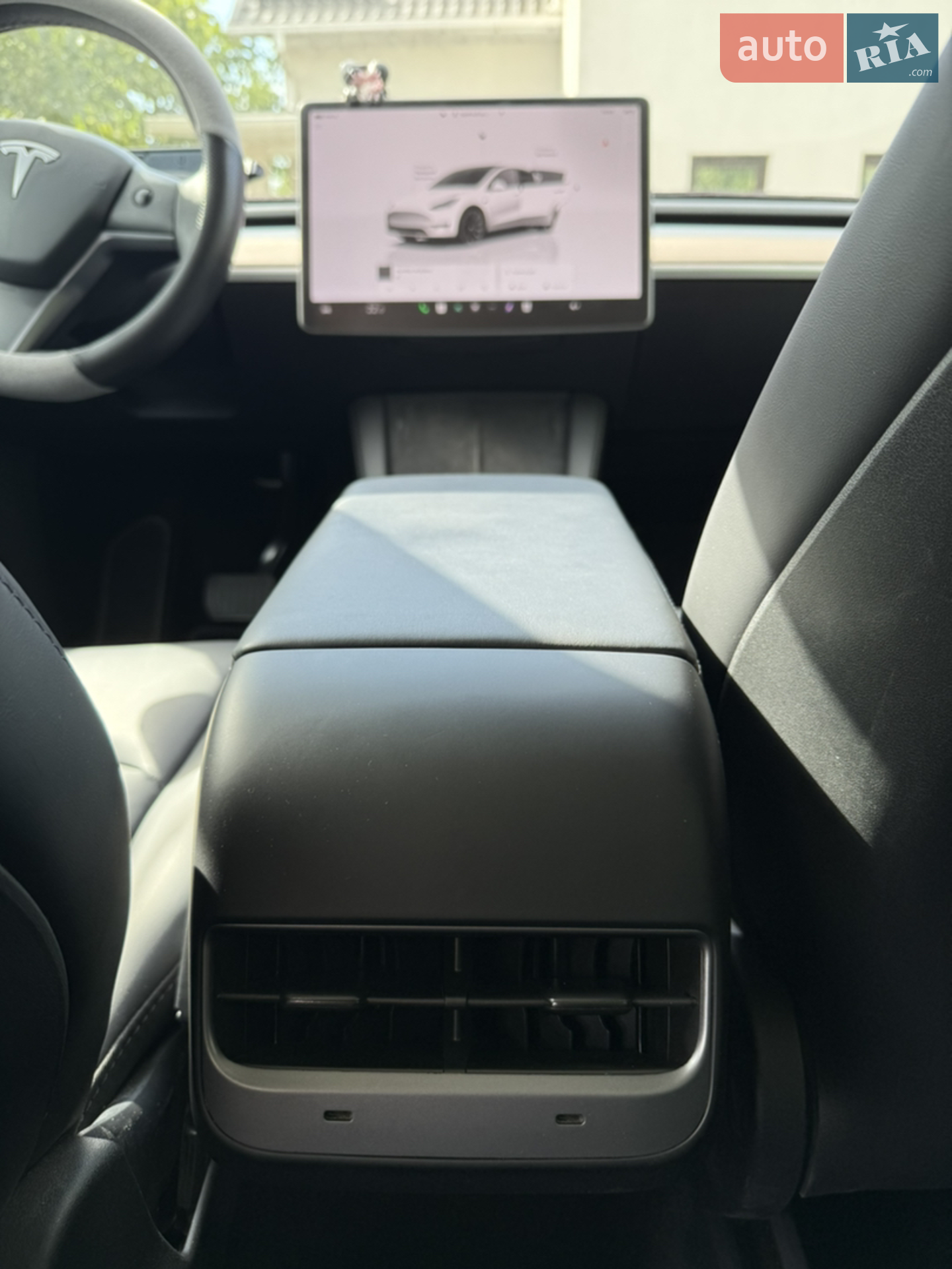 2023 Tesla Model Y - мініатюра 30
