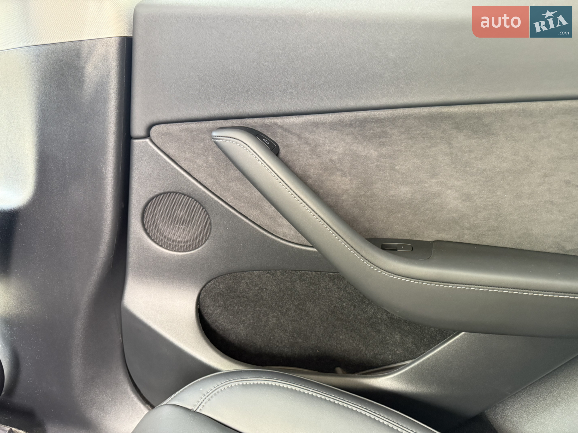2023 Tesla Model Y - мініатюра 31