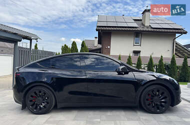 Позашляховик / Кросовер Tesla Model Y 2023 в Києві