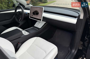 Внедорожник / Кроссовер Tesla Model Y 2023 в 