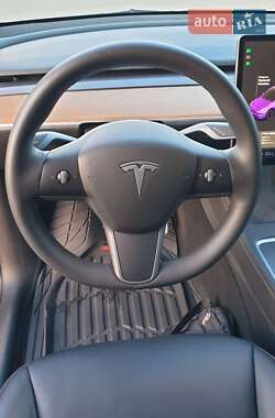 Позашляховик / Кросовер Tesla Model Y 2021 в 