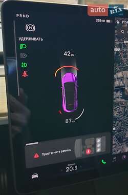 Позашляховик / Кросовер Tesla Model Y 2021 в 