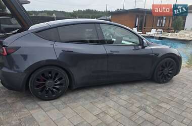 Позашляховик / Кросовер Tesla Model Y 2021 в 