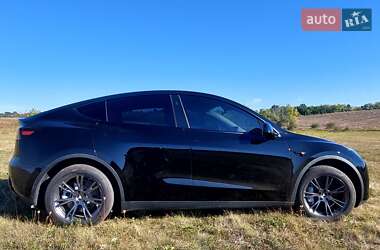 Внедорожник / Кроссовер Tesla Model Y 2024 в 