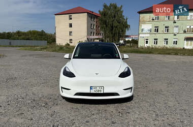 Tesla Model Y 2022
