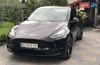 Позашляховик / Кросовер Tesla Model Y 2023 в Трускавці