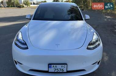 Позашляховик / Кросовер Tesla Model Y 2021 в 