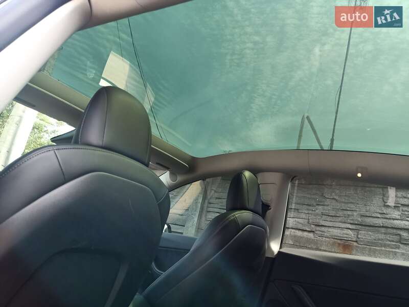 Внедорожник / Кроссовер Tesla Model Y 2021 в Днепре