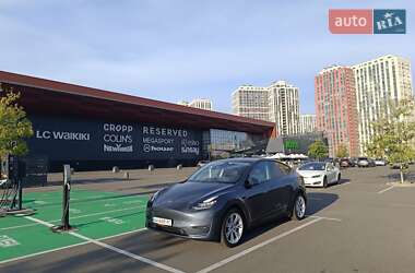 Tesla Model Y 2022 Tesla Model Y 2022