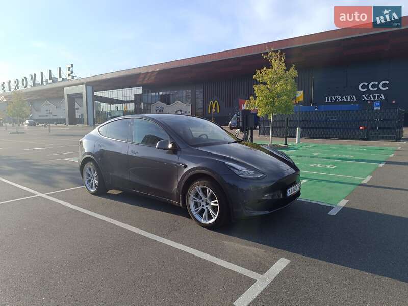 Внедорожник / Кроссовер Tesla Model Y 2022 в Киеве