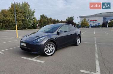 Позашляховик / Кросовер Tesla Model Y 2024 в 