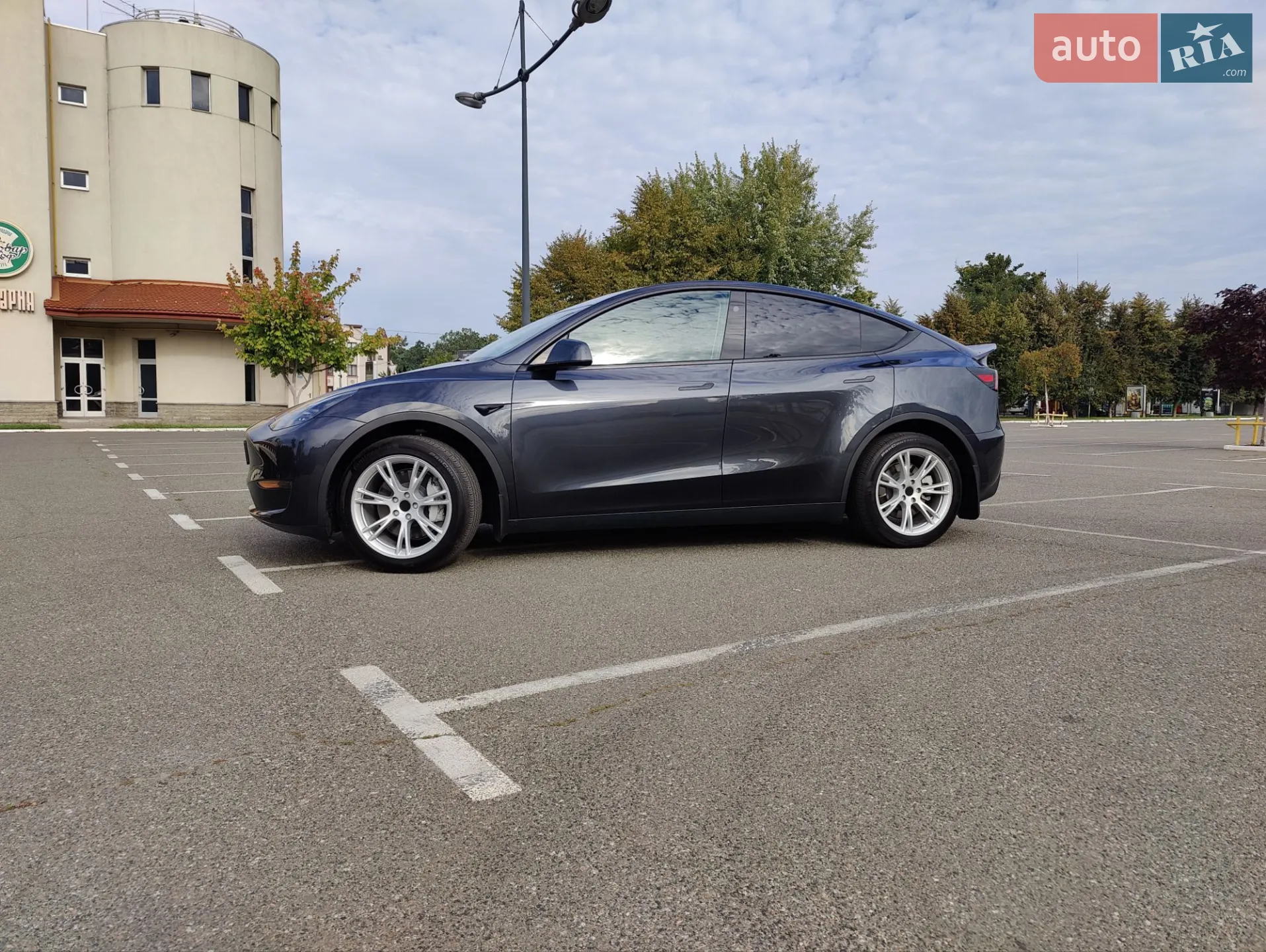 2024 Tesla Model Y - мініатюра 10