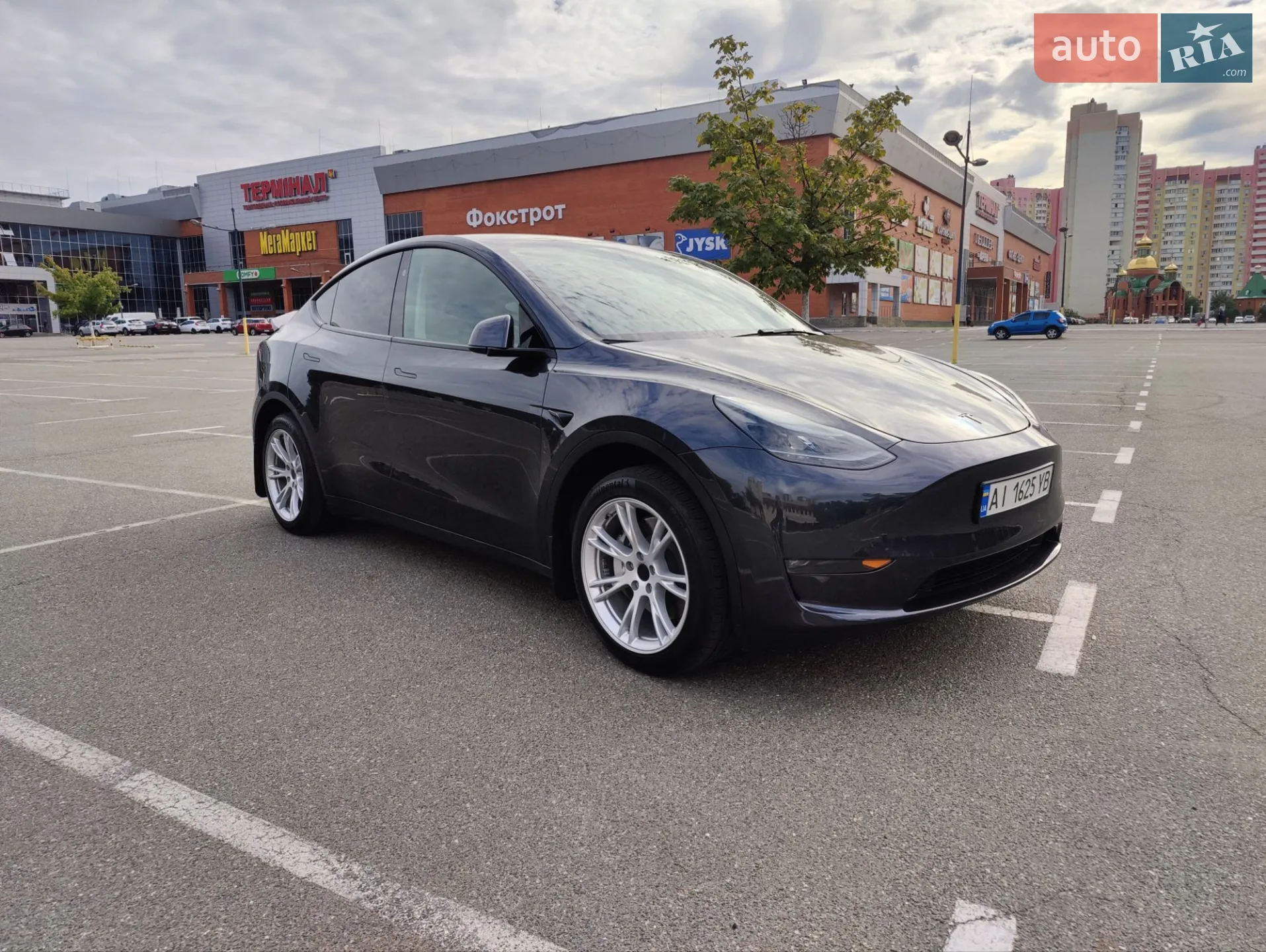 2024 Tesla Model Y - мініатюра 17