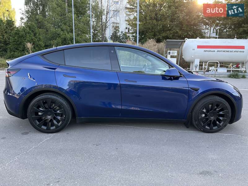 Позашляховик / Кросовер Tesla Model Y 2021 в Тернополі
