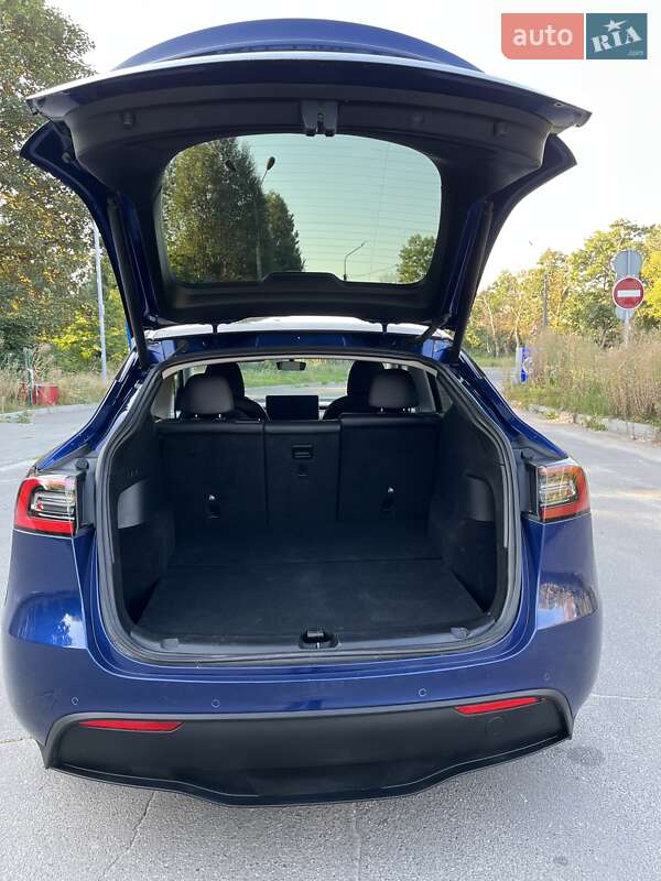 Позашляховик / Кросовер Tesla Model Y 2021 в Тернополі