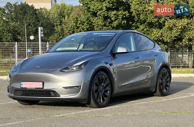 Внедорожник / Кроссовер Tesla Model Y 2023 в 