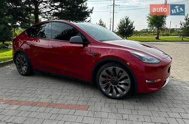 Позашляховик / Кросовер Tesla Model Y 2021 в 