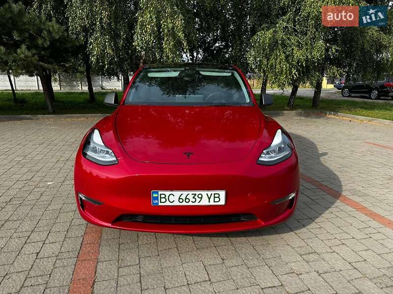 Внедорожник / Кроссовер Tesla Model Y 2021 в 