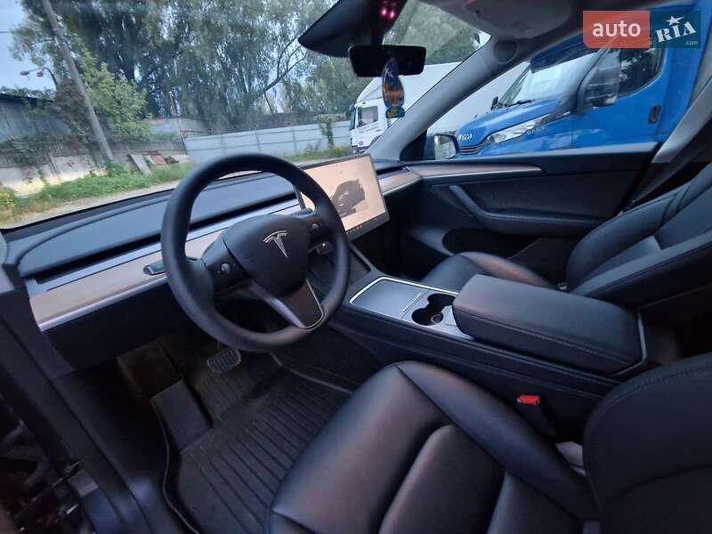 Внедорожник / Кроссовер Tesla Model Y 2023 в Киеве фото 33 Внедорожник / Кроссовер Tesla Model Y 2023 в Киеве