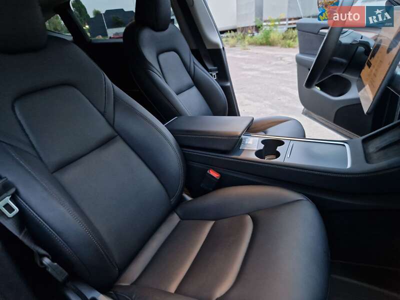 Внедорожник / Кроссовер Tesla Model Y 2023 в Киеве фото 40 Внедорожник / Кроссовер Tesla Model Y 2023 в Киеве