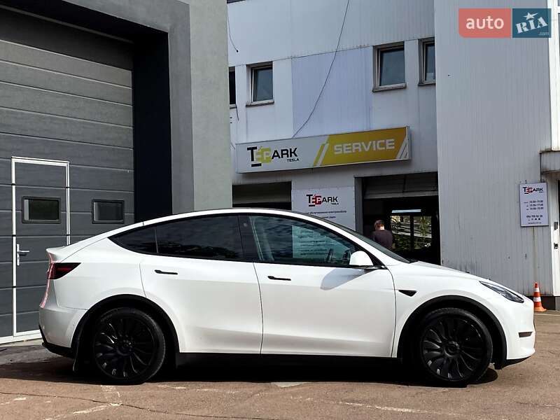 Позашляховик / Кросовер Tesla Model Y 2021 в Києві