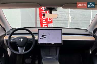 Позашляховик / Кросовер Tesla Model Y 2021 в 