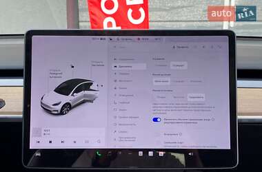 Позашляховик / Кросовер Tesla Model Y 2021 в 