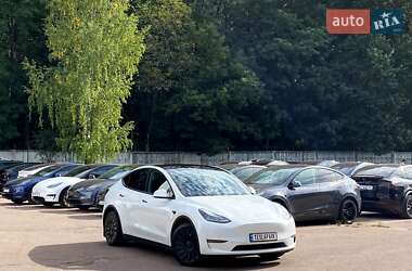 Позашляховик / Кросовер Tesla Model Y 2021 в 