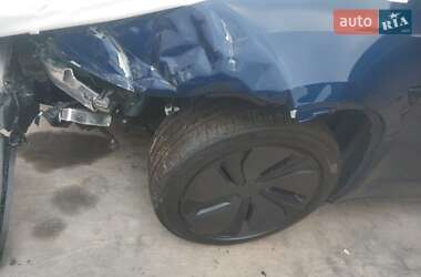 Позашляховик / Кросовер Tesla Model Y 2025 в Києві