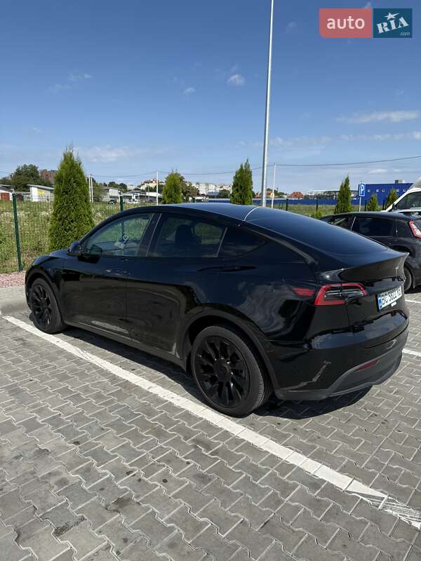 Позашляховик / Кросовер Tesla Model Y 2023 в Стрию