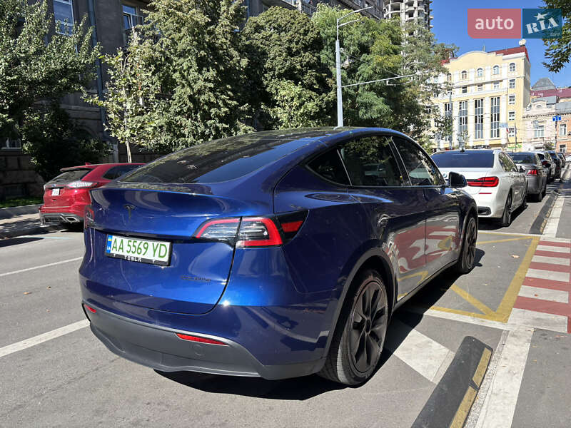Внедорожник / Кроссовер Tesla Model Y 2023 в Киеве